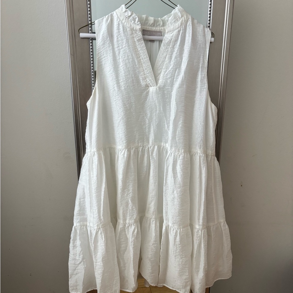 Chelsea28 White Sleeveless Tiered Dress